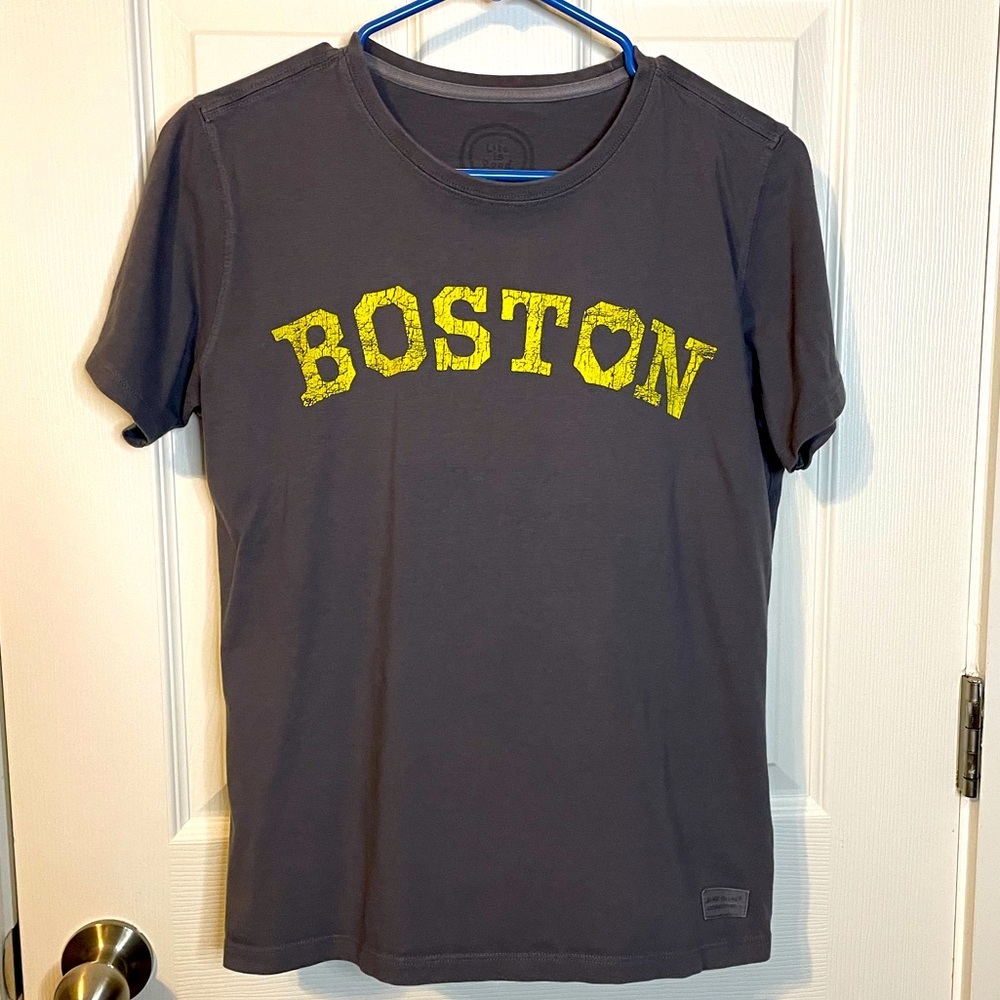Life is Good. Relaxed fit charcoal gray Boston tee woman’s sz S